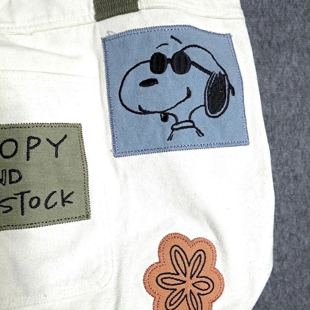 Samii Ryan Peanuts Tote Bag Cream Canvas Snoopy Woodstock Charlie Brown Patch